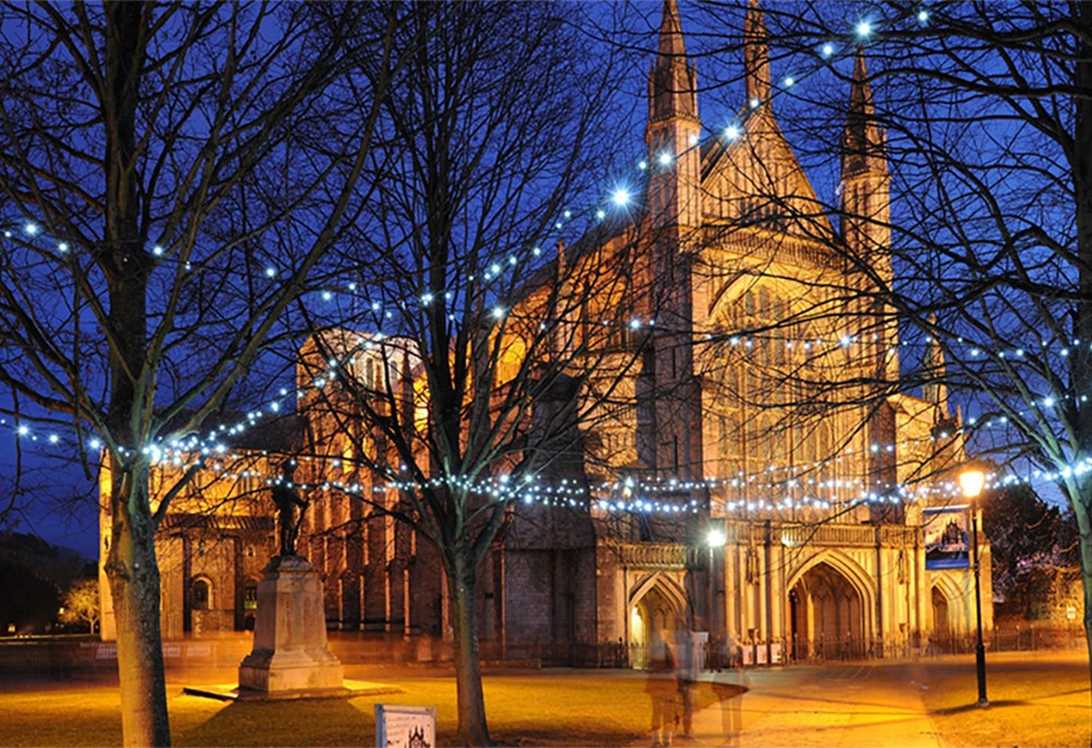 Christmas by the South Coast: Top 10 Sights to See Image