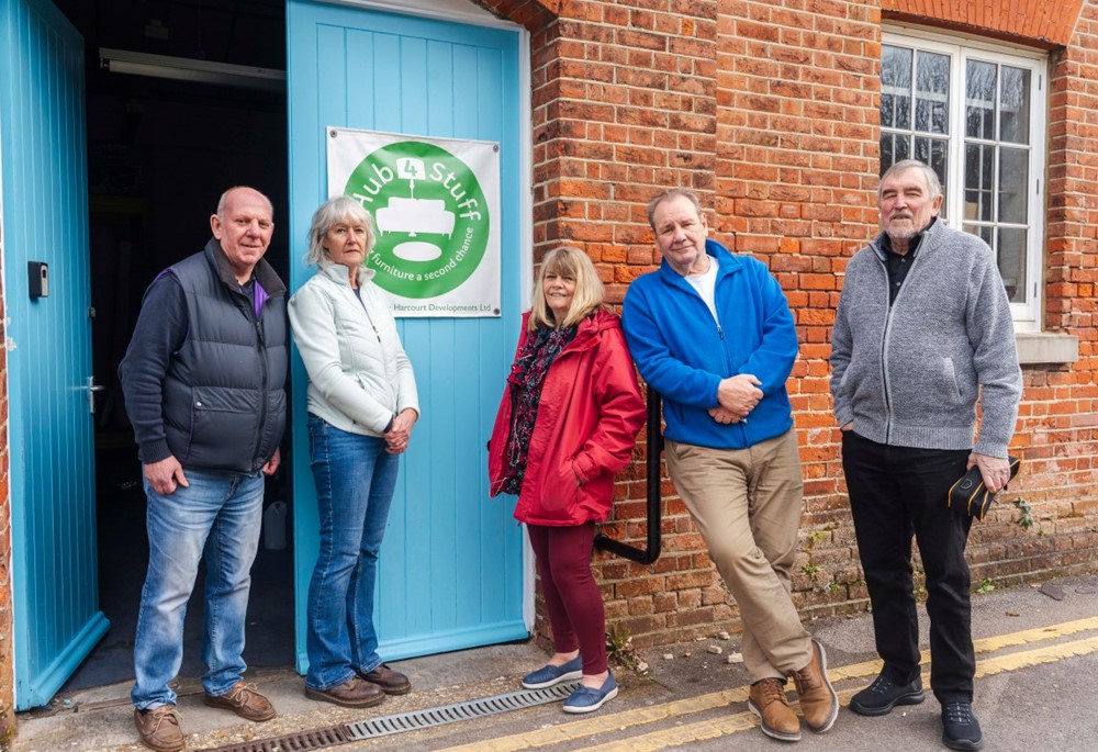 Giving furniture a second chance – Hub4Stuff tackles furniture poverty while helping Royal Haslar residents “rightsize” Image